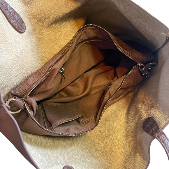 BCBG Brown Tote Shoulder Bag w/matching Removable Pouch - Picture 7 of 11